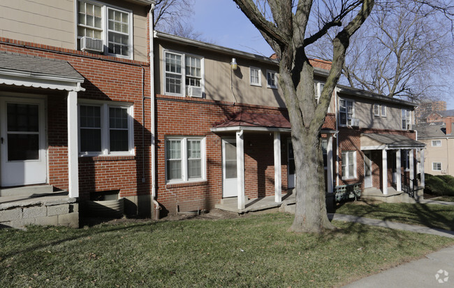 Building Photo - Marlborough Apartments