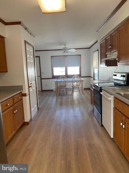 Foto del edificio - 211 N Avenue Unit
