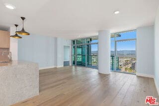 Foto del edificio - 13650 Marina Pointe Dr