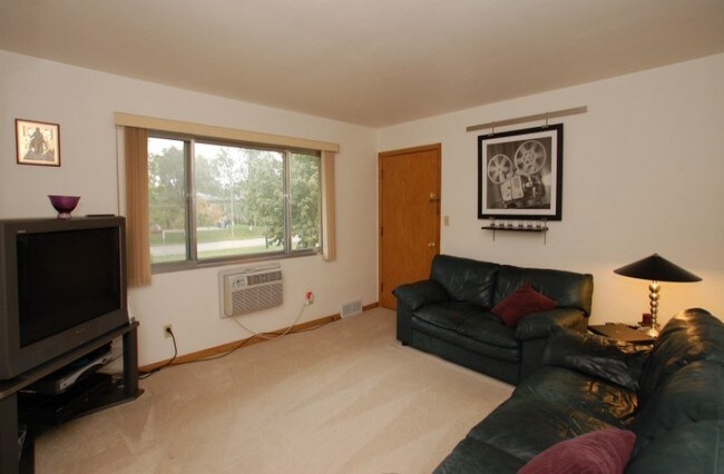  - 3833 S 76th St