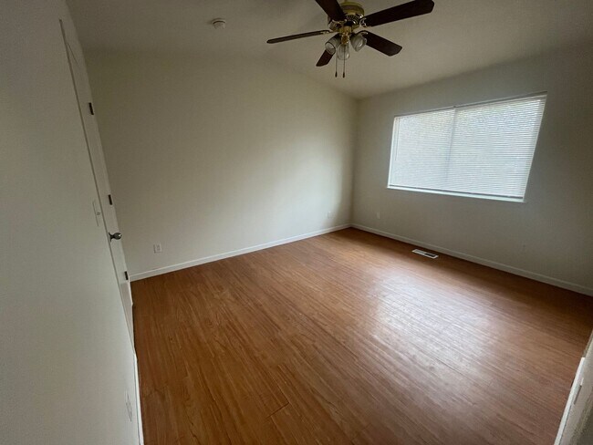 Foto del edificio - 4981 Fontana Ct SE