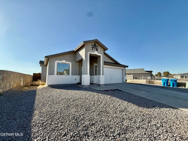 Foto del edificio - 11860 Ernest Rd