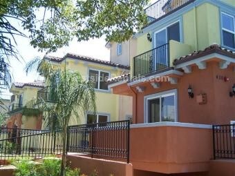 NA - 430 W Wilson Ave