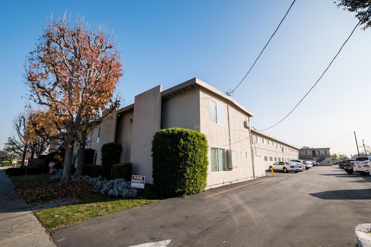 17 Apartments for Rent in Bellflower, CA Westside Rentals