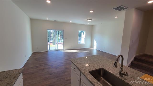 Building Photo - 2793 Yeager Dr NW