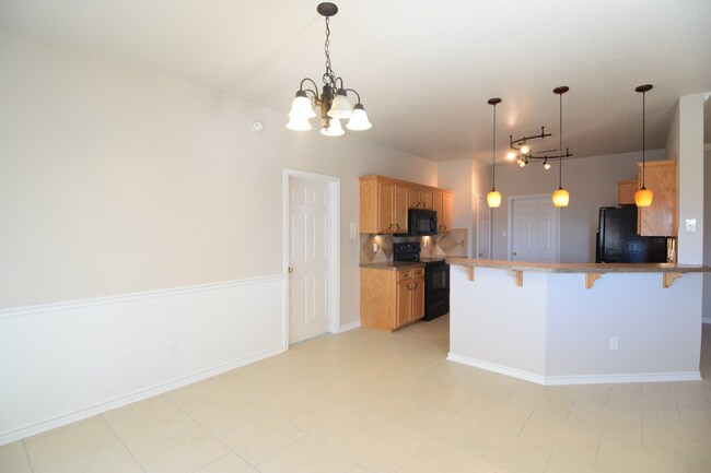 Building Photo - 2416 Isabelle Dr