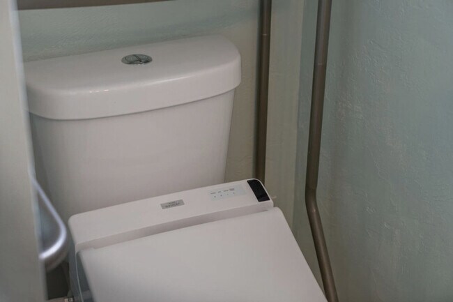 Foto del edificio - 428 Edwards Ave