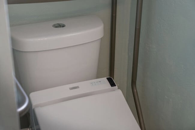 Building Photo - 428 Edwards Ave