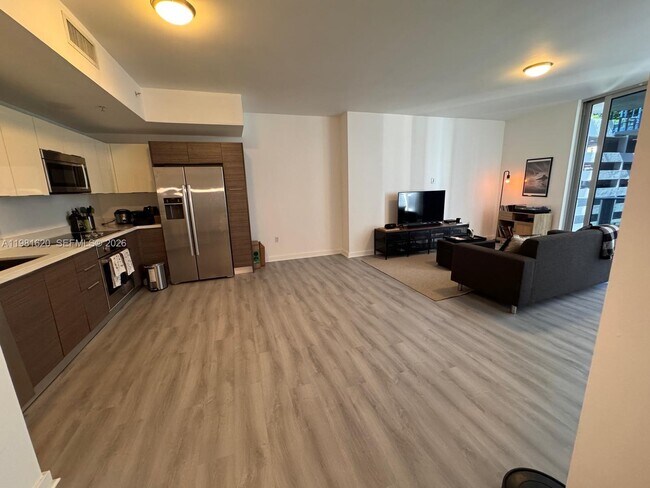Foto del edificio - 1010 SW 2nd Ave