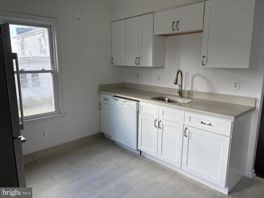 Foto principal - 6320 Magnolia Ave