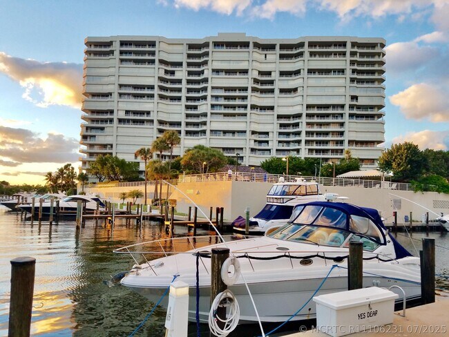 Building Photo - 4001 N Ocean Blvd