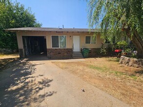 Building Photo - 241 McLane Cir