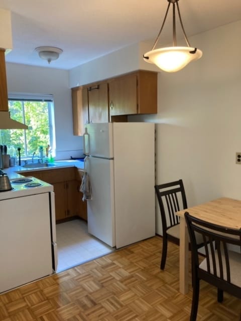 Photo du bâtiment - 1050 Pemberton