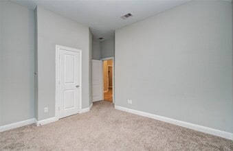 Building Photo - 19029 Villa Ln