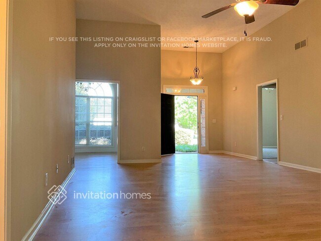 Foto del edificio - 315 Meadow Gate Ct