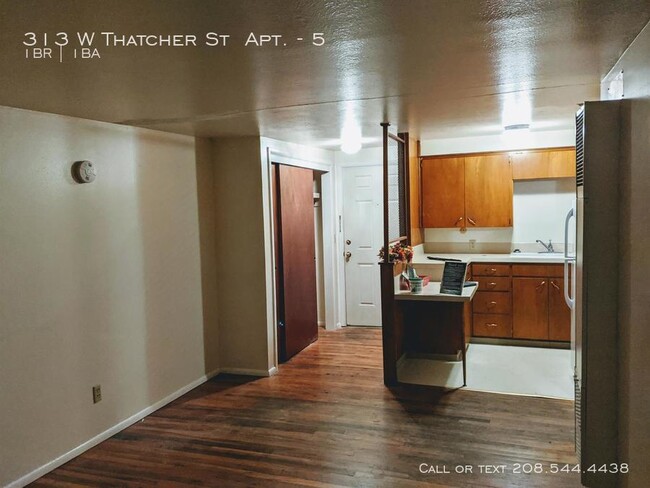 Foto del edificio - 313 W Thatcher St #5