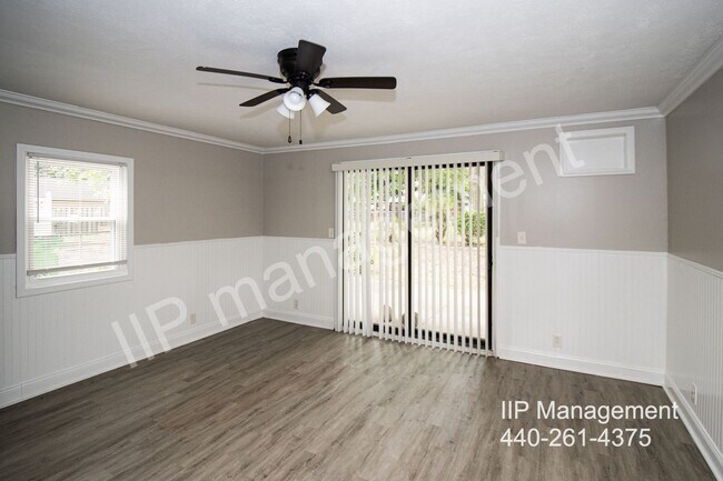 Foto del edificio - Inviting 4 Bed Single Family Home in Eucli...