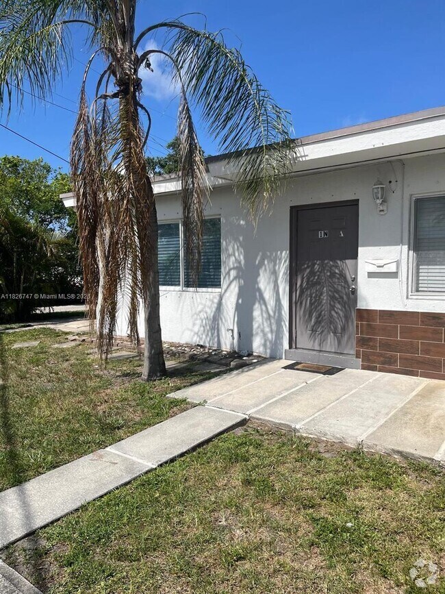 Building Photo - 1641 Taft St