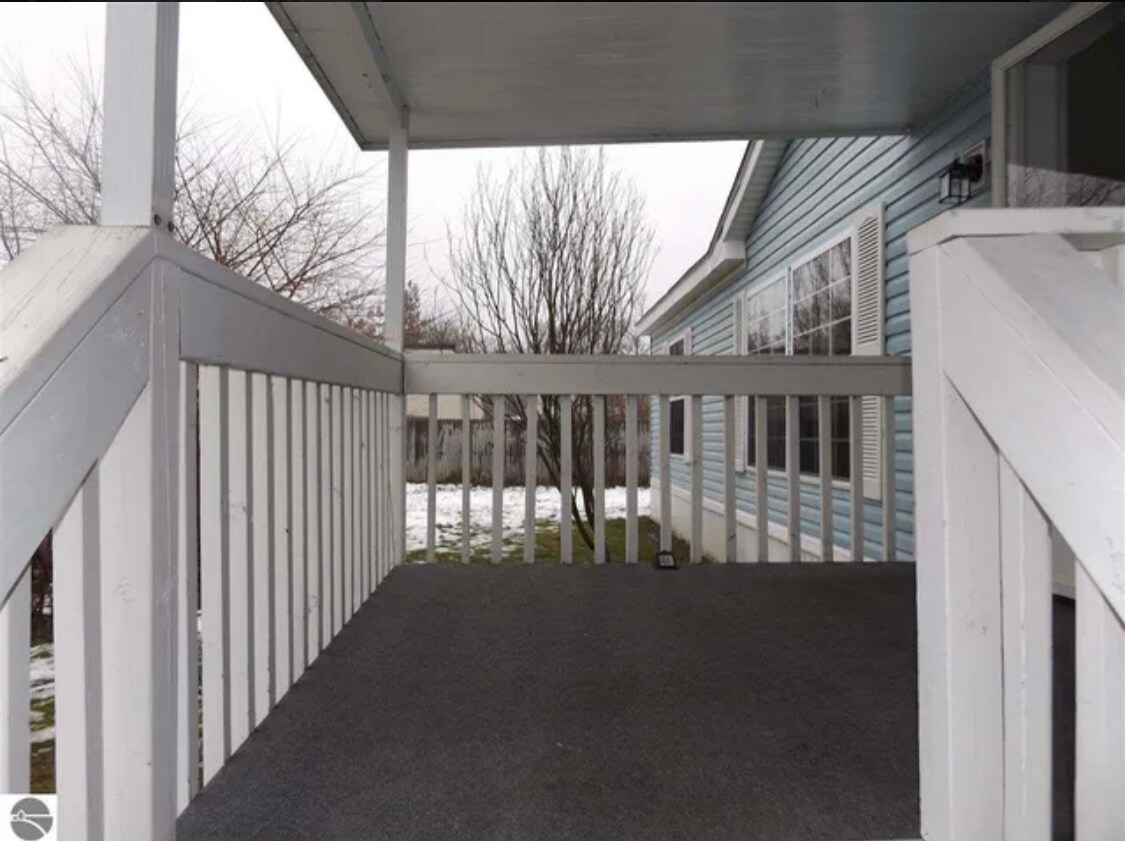 Building Photo - 857 Briar Hill Ln