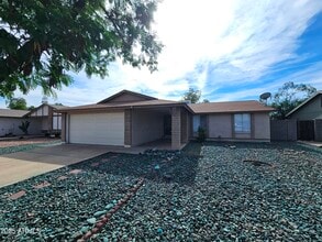 Building Photo - 6231 W Zoe Ella Way