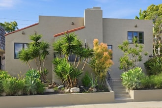 Building Photo - 3608 Wilshire Terrace