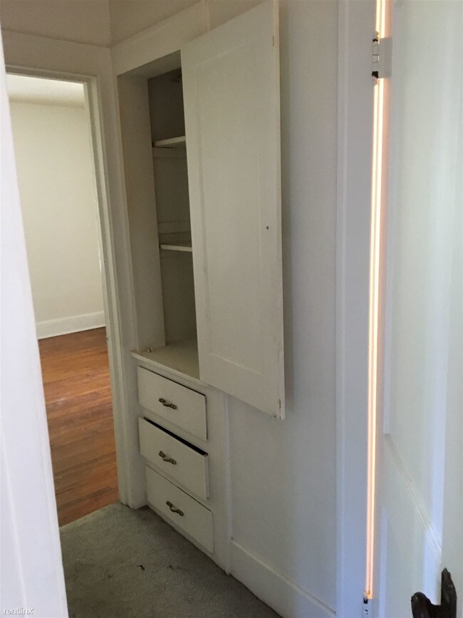 Building Photo - 3 br, 2 bath House - 4234 Asbury