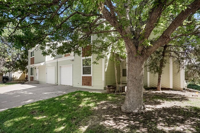 Building Photo - 16033 E Radcliff Pl