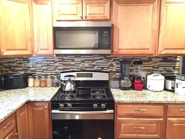 Photo - 404 N Milton Ave Townhome