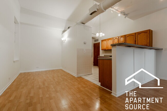 Foto del edificio - 1844 W Henderson St