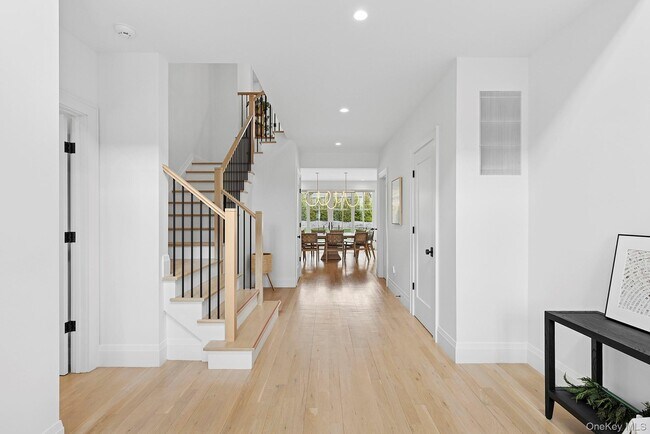 Foto del edificio - 8 Sweetgrass Rd