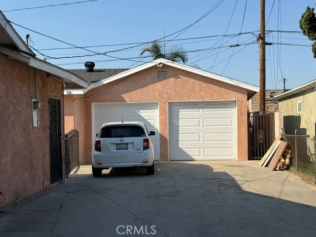 Foto del edificio - 6123 Pala Ave