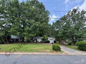 Building Photo - 2111 Burgandy Dr