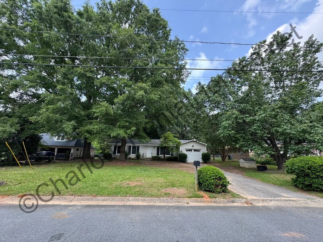Primary Photo - Brick ranch with attached garage
