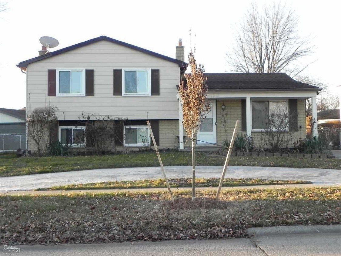 Primary Photo - 5150 Franklin Park Dr