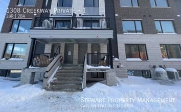 Building Photo - 1308 Creekway Private