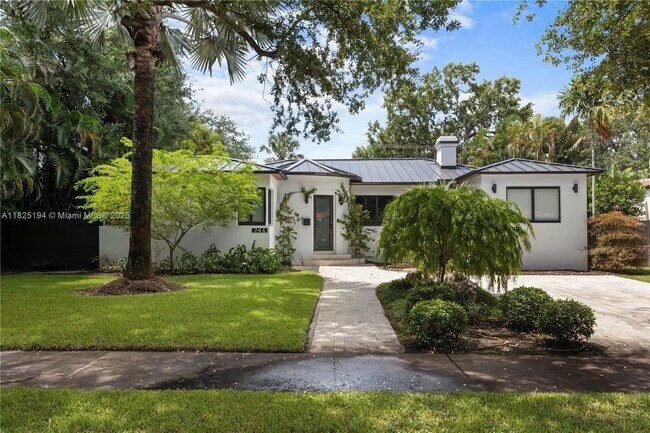 Foto del edificio - 246 NW 93rd St