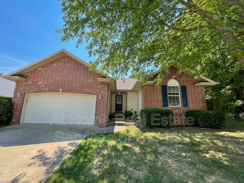 2220 Kathryn Dr, Republic, MO 65738 House Rental in Republic, MO