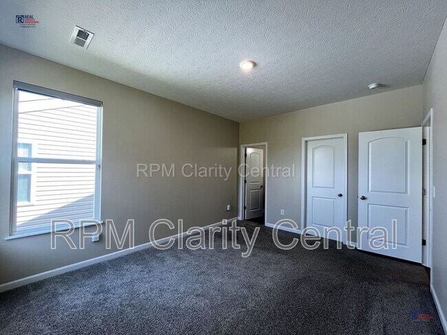 Foto del edificio - 5360 Branchville Dr