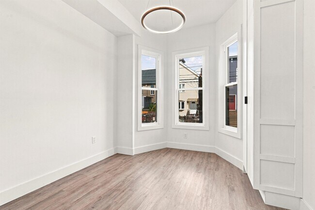Building Photo - 234 Webster Ave