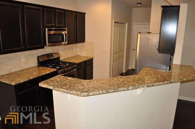 Building Photo - 6185 Crested Moss Dr