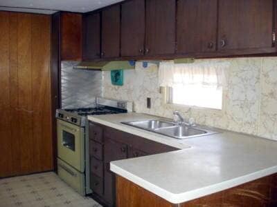 Building Photo - 3008 Dennis Ct NE