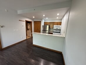 Building Photo - 240 Chapel Pl