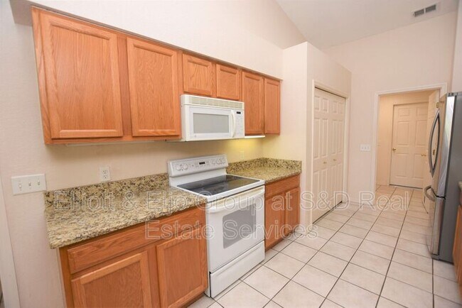 Foto del edificio - 2620 Pine Valley Dr