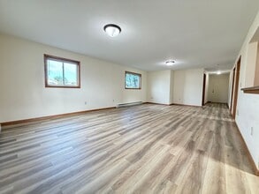 Building Photo - 2406 Hill Ave