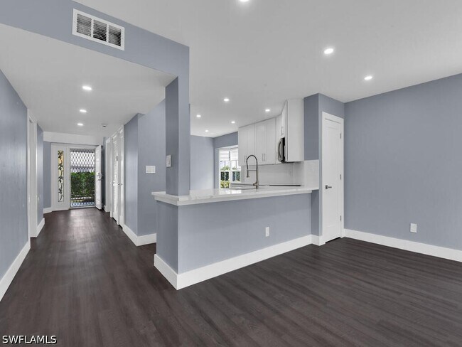 Foto del edificio - 1200 Misty Pines Cir