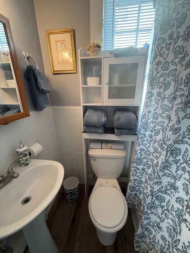 Foto del edificio - 406 N Loudoun St