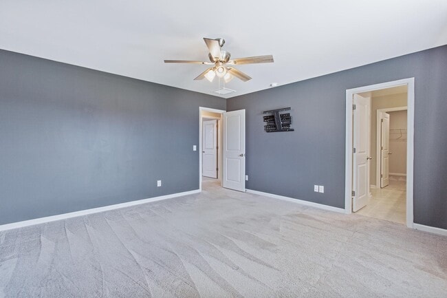 Building Photo - 322 Bountiful Dr