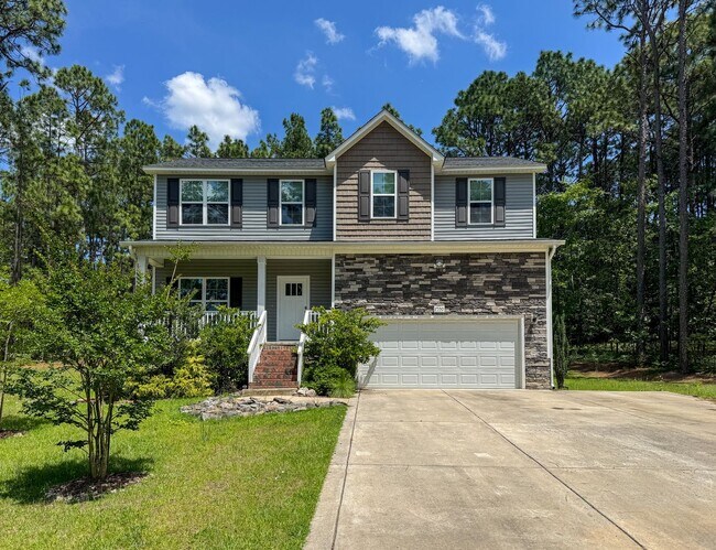 Foto del edificio - Beautiful 4 Bed 2.5 Bath Home in North Fayetteville