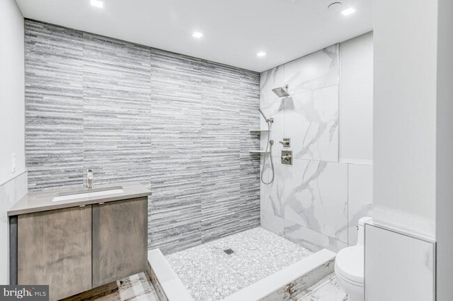 Building Photo - 2026 Spring Garden St