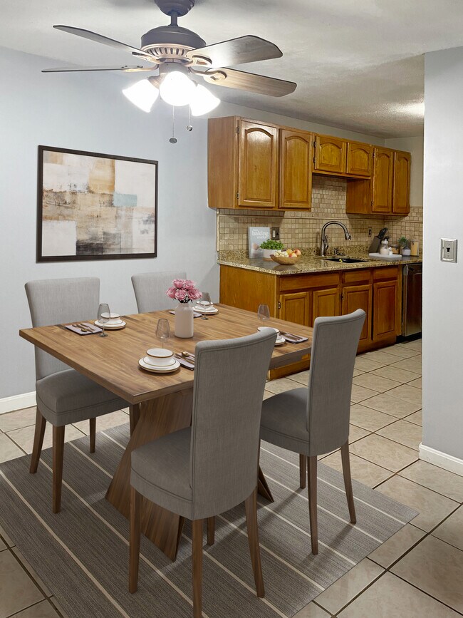 Dining/kitchen - 1191 Main St